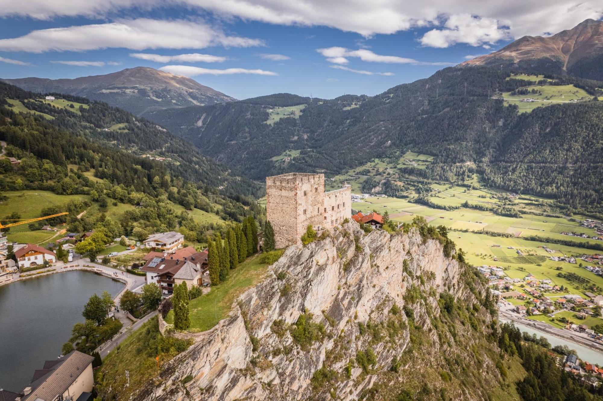 Apart Burgpanorama Appartement Ladis Buitenkant foto