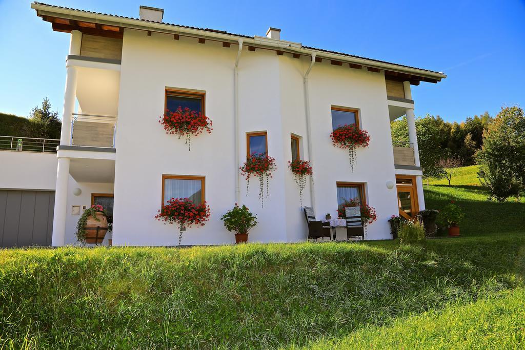 Apart Burgpanorama Appartement Ladis Buitenkant foto